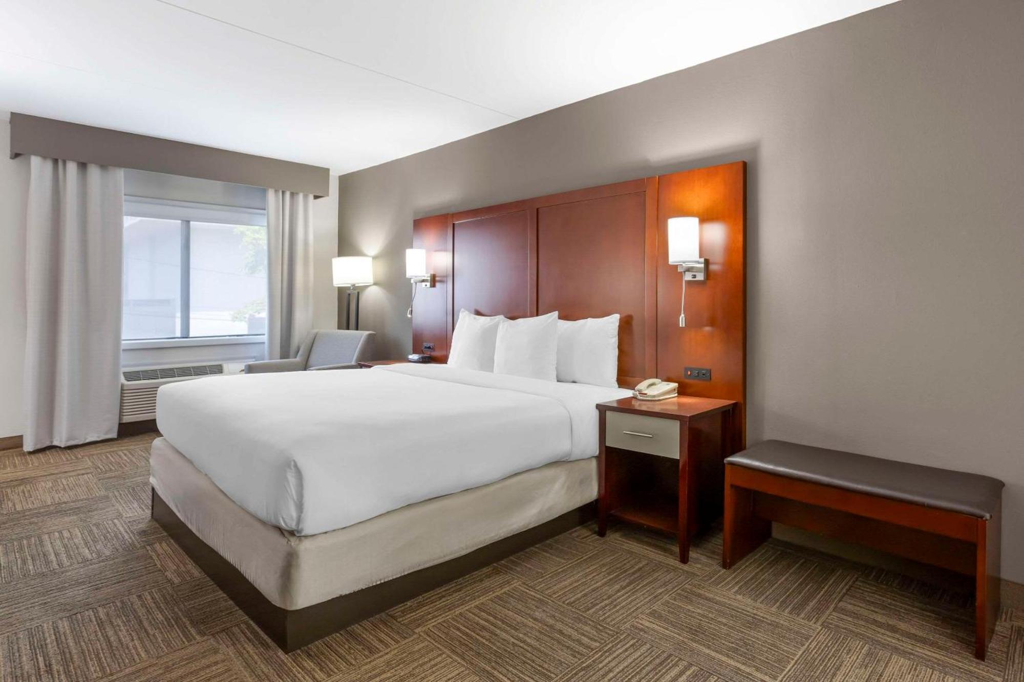 Comfort Inn Edgewater On Hudson River Exteriér fotografie